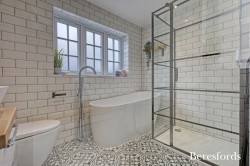 Images for Southview Drive, Upminster, RM14