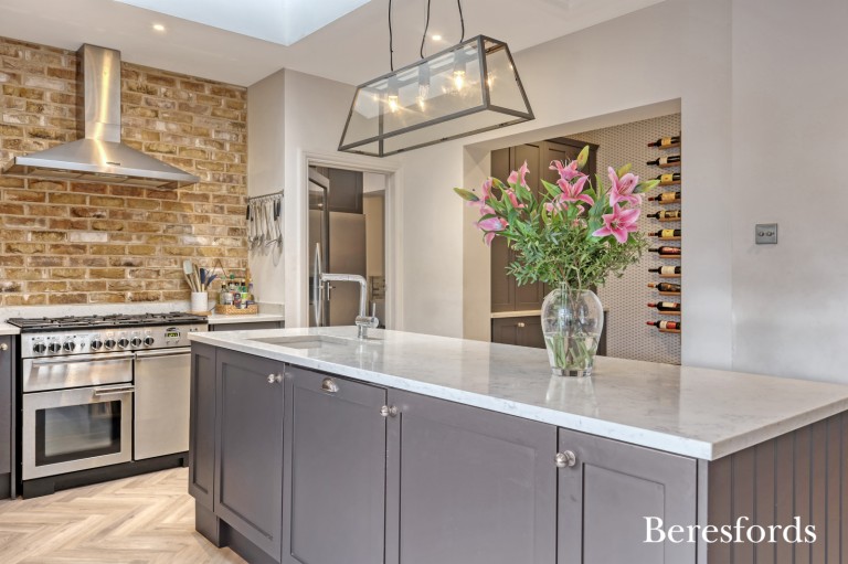 Images for Southview Drive, Upminster, RM14