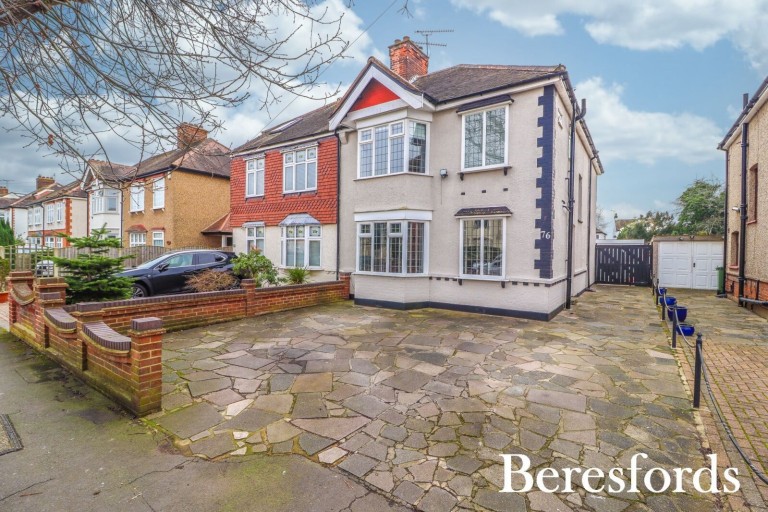 Images for Sunnyside Gardens, Upminster, Essex, RM14