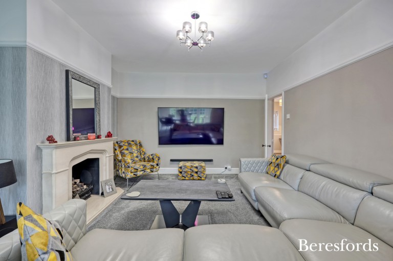 Images for Little Gaynes Lane, Upminster, RM14