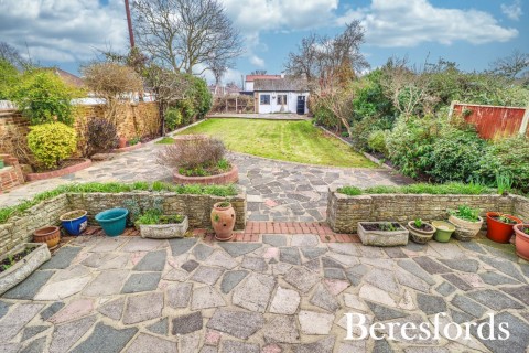 Click the photo for more details of Meadow Way, Upminster, RM14