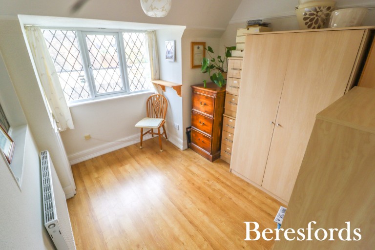 Images for Meadow Way, Upminster, RM14