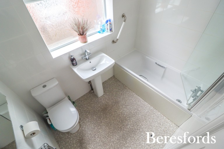 Images for Meadow Way, Upminster, RM14