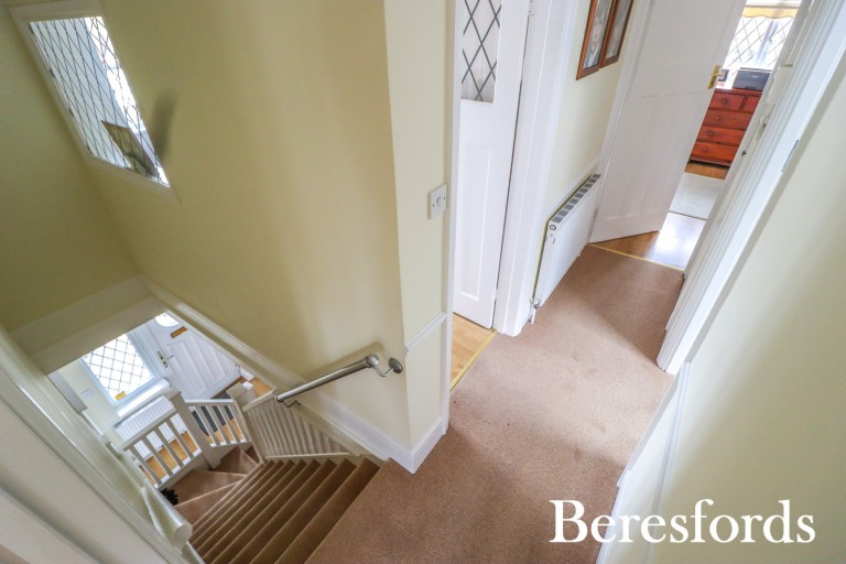 Images for Meadow Way, Upminster, RM14