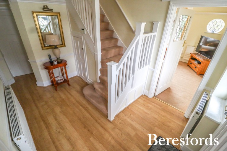 Images for Meadow Way, Upminster, RM14