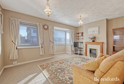 Click the photo for more details of Laburnham Close, Upminster, RM14