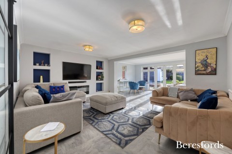 Click the photo for more details of Garth Road, South Ockendon, Essex, RM15