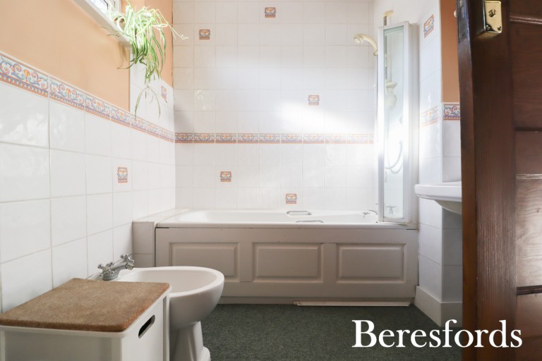 Images for Front Lane, Upminster, RM14