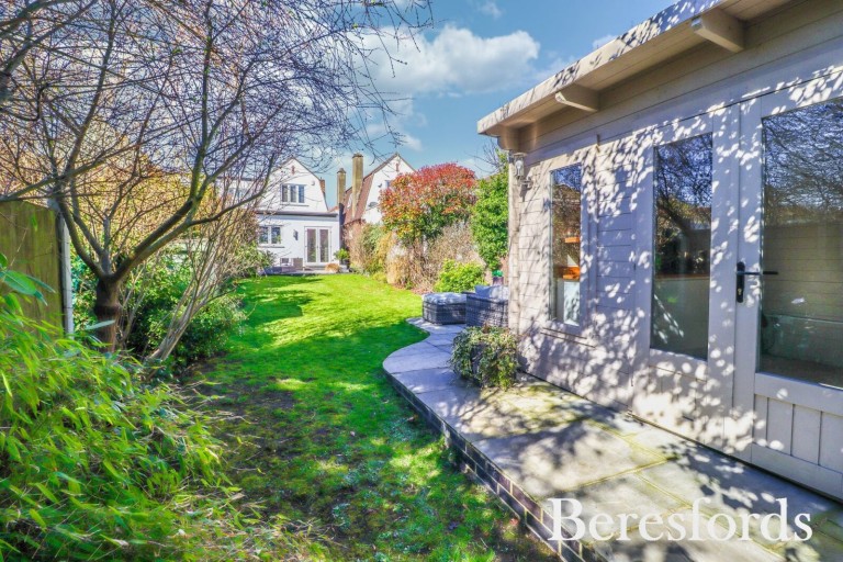 Images for Eversleigh Gardens, Upminster, RM14