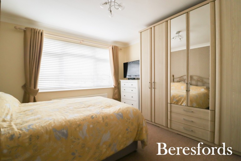 Images for Severn Drive, Upminster, RM14