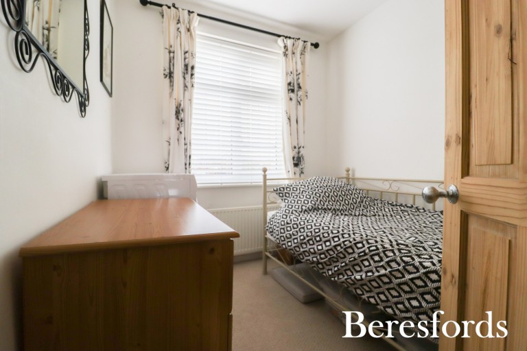 Images for Severn Drive, Upminster, RM14