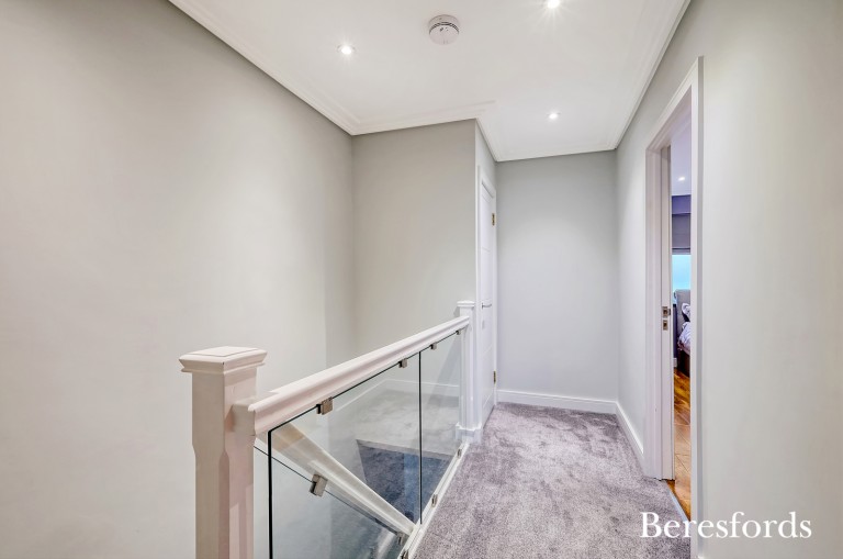 Images for Avon Road, Upminster, RM14