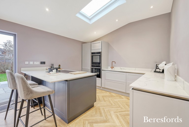 Images for Avon Road, Upminster, RM14