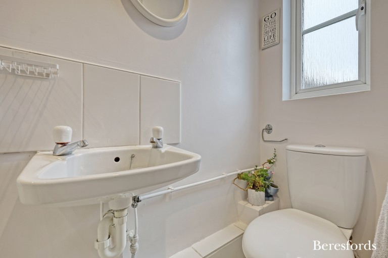 Images for Pearcy Close, Romford, RM3