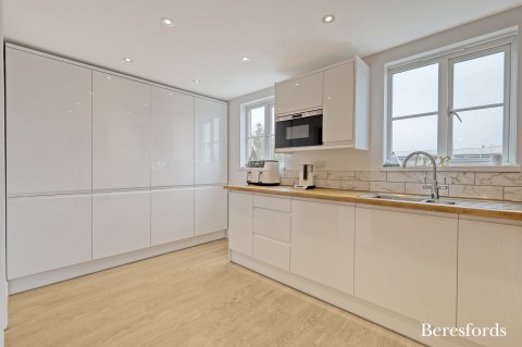 Click the photo for more details of Pearcy Close, Romford, RM3