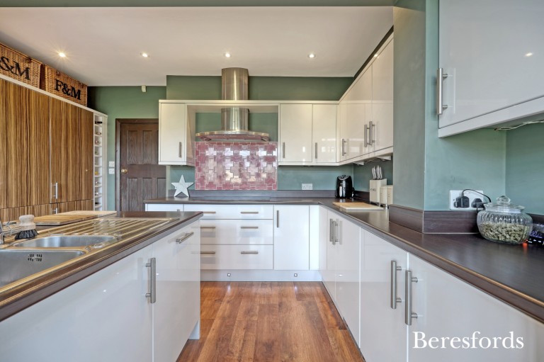 Images for Stewart Avenue, Upminster, RM14