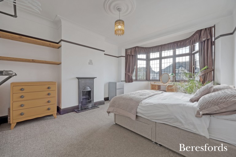 Images for Stewart Avenue, Upminster, RM14