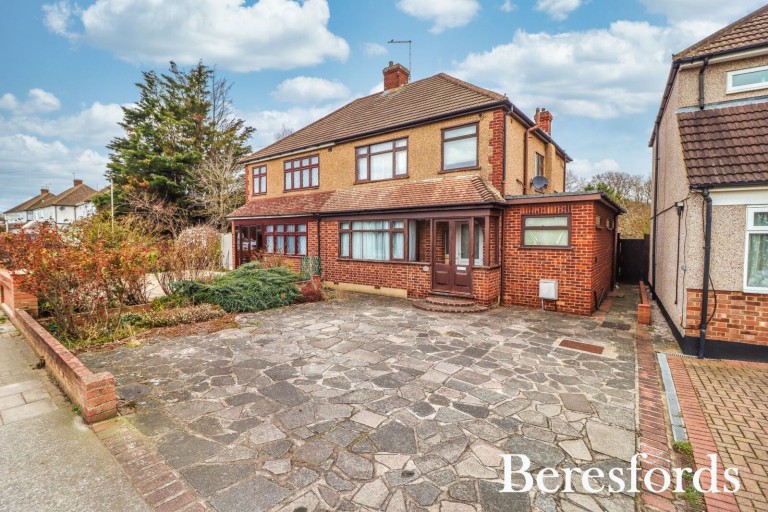 Images for St. Marys Lane, Upminster, RM14