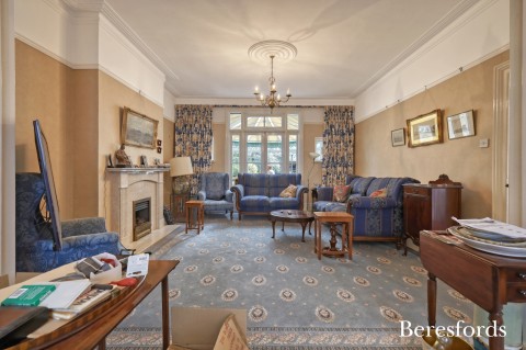 Click the photo for more details of Engayne Gardens, Upminster, RM14