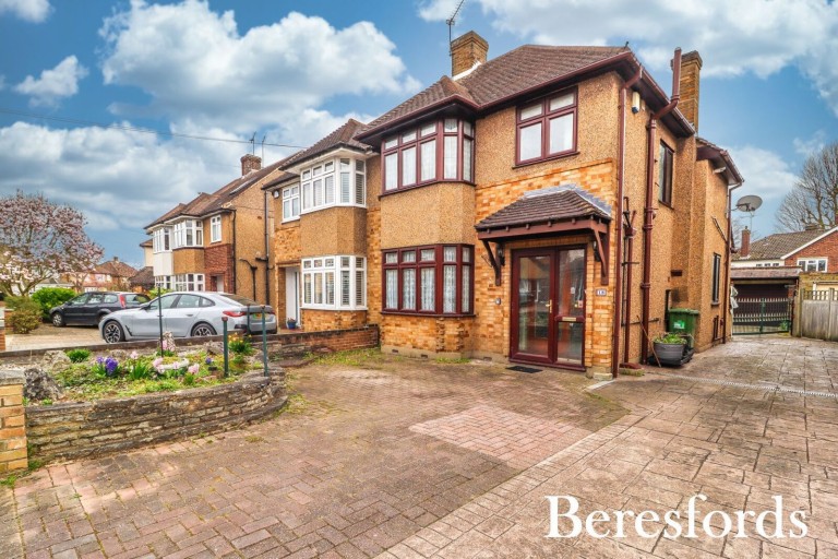 Images for Trent Avenue, Upminster, RM14