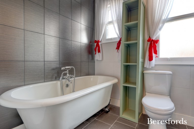 Images for Courtenay Gardens, Upminster, RM14