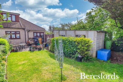 Click the photo for more details of Limerick Gardens, Upminster, RM14