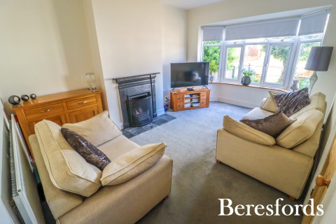 Click the photo for more details of Laburnham Gardens, Upminster, RM14