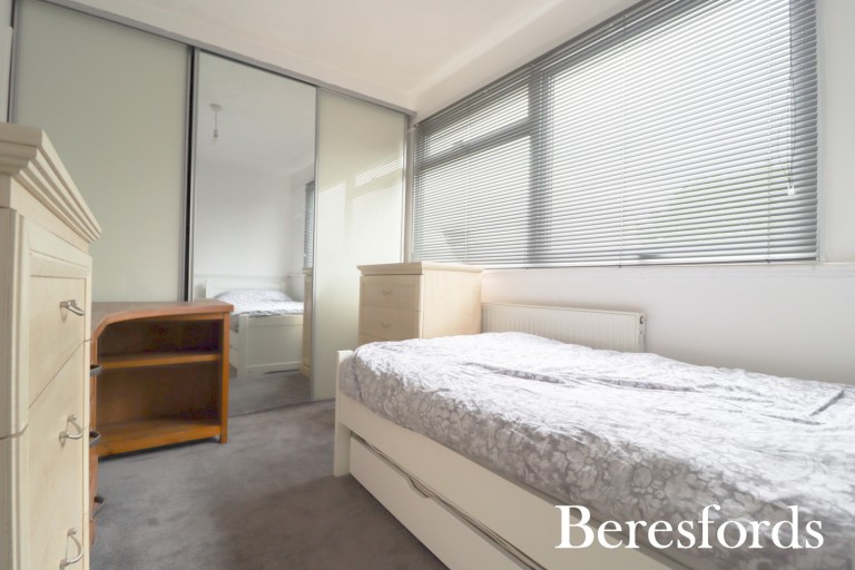 Images for Briarleas Gardens, Upminster, RM14
