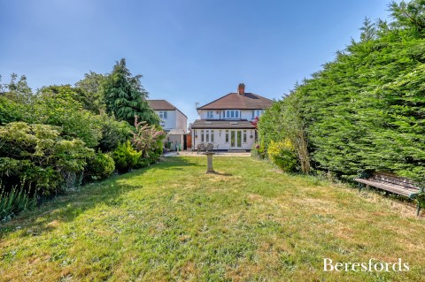 Click the photo for more details of Park Drive, Upminster, RM14