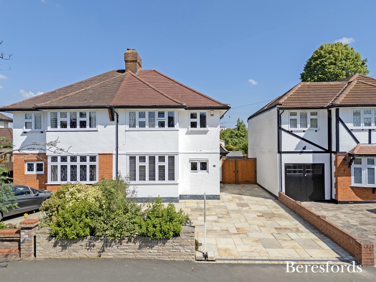 Images for Park Drive, Upminster, RM14