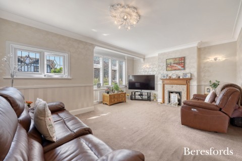 Click the photo for more details of Park Drive, Upminster, RM14