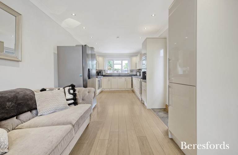 Images for Cranham Gardens, Upminster, RM14