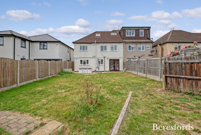 Images for Cranham Gardens, Upminster, RM14