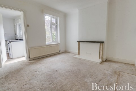 Click the photo for more details of Chase Road, Brentwood, Essex, CM14