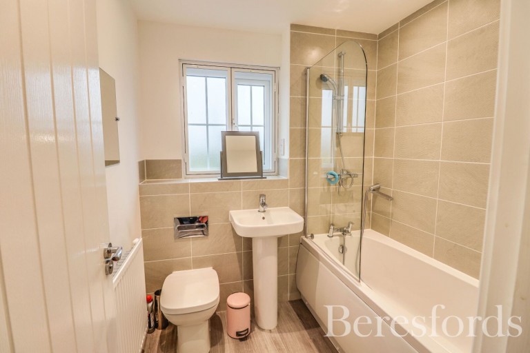 Images for Rayleigh Court, Hatfield Peverel, Chelmsford, Essex, CM3
