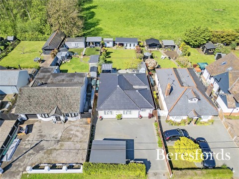 Click the photo for more details of Boyton Cross, Roxwell, Chelmsford, Essex, CM1