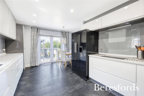 Click the photo for more details of Boyton Cross, Roxwell, Chelmsford, Essex, CM1