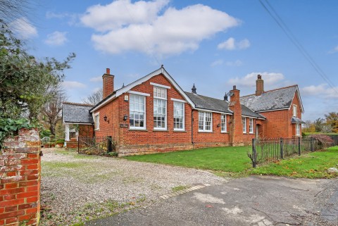 Click the photo for more details of Chignal St. James, Chelmsford, Essex, CM1