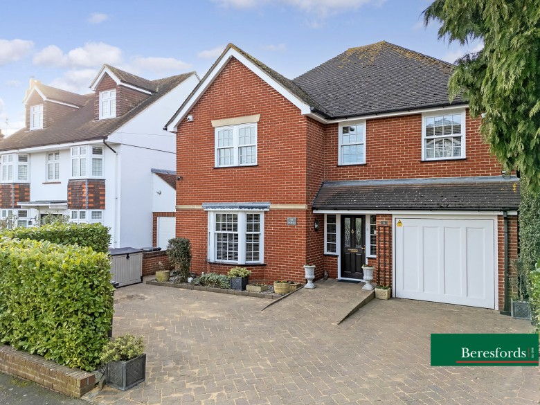 Click the photo for more details of St Fabians Drive, Chelmsford, Essex, CM1