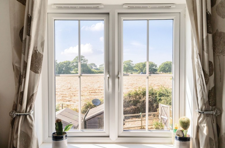 Click the photo for more details of Stoney Meadow, North Mundham, PO20