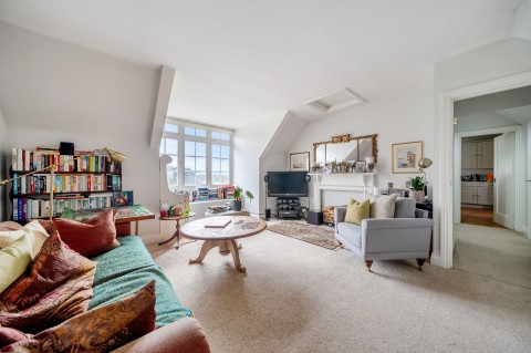 Click the photo for more details of Mare Hill Road, Pulborough, RH20