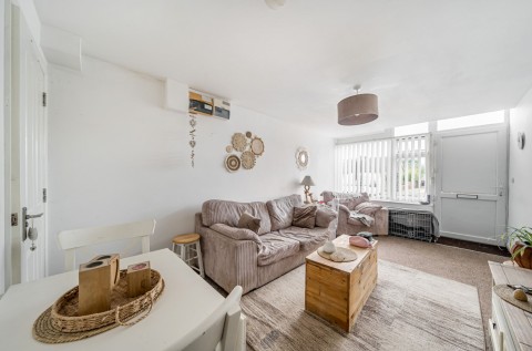 Click the photo for more details of Madeira Parade, Madeira Avenue, PO22