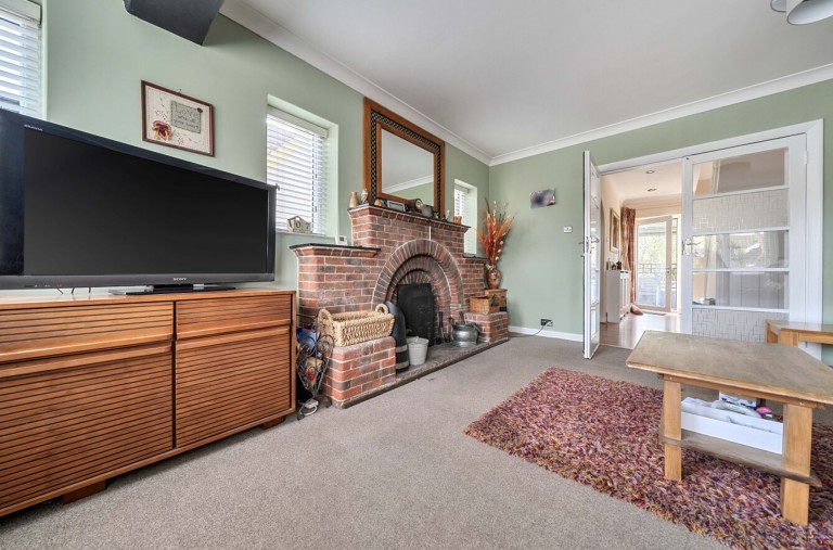 Images for Southdean Drive, Middleton-On-Sea, PO22