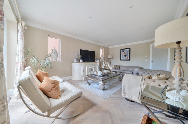 Images for Lyndhurst Place, Chichester, PO19