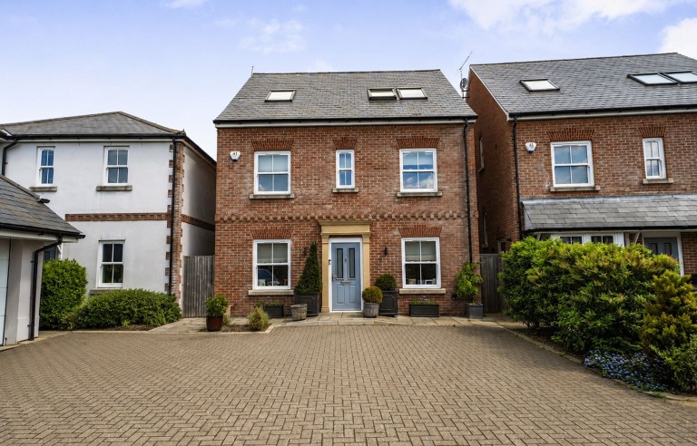 Images for Lyndhurst Place, Chichester, PO19