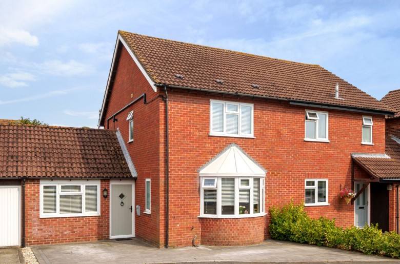 Click the photo for more details of Elmcroft Place, Westergate, PO20