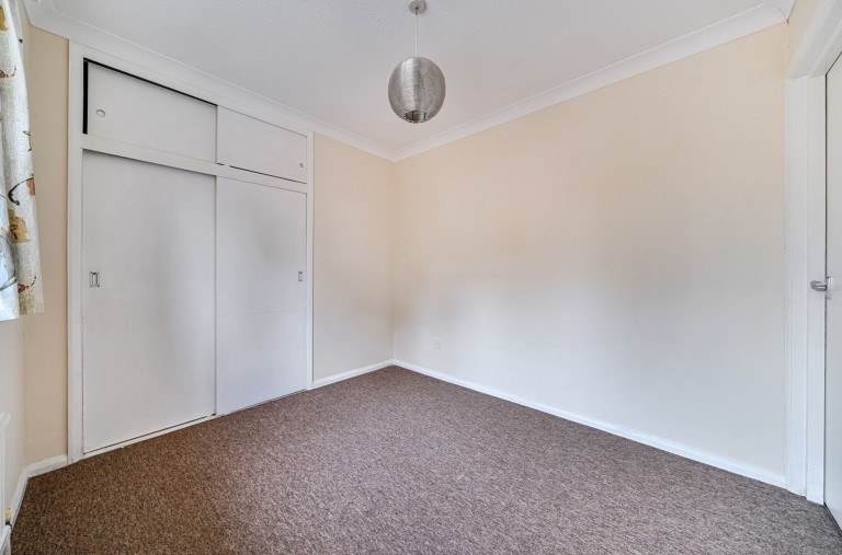 Images for Needlemakers, City Chase Needlemakers, PO19