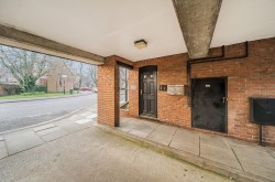 Images for Needlemakers, City Chase Needlemakers, PO19