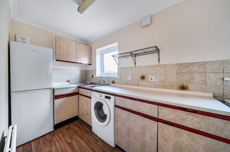 Images for Needlemakers, City Chase Needlemakers, PO19