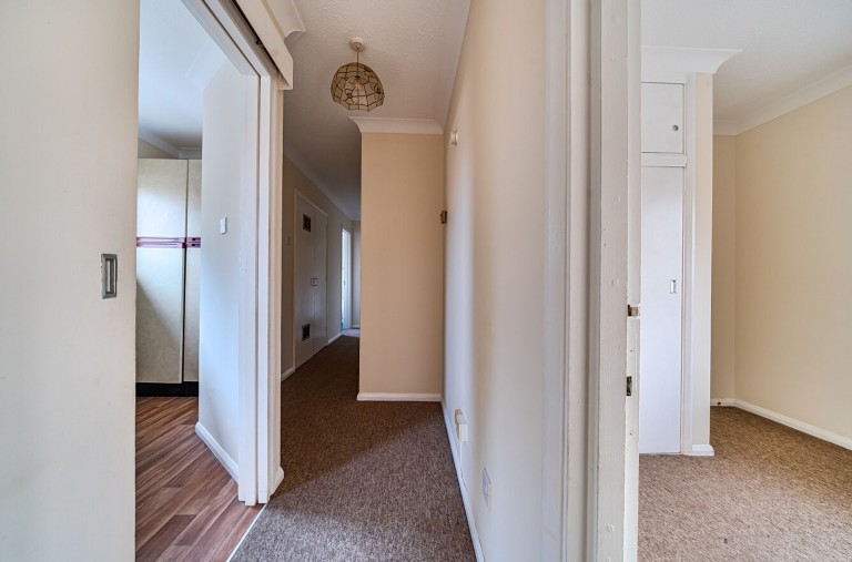 Images for Needlemakers, City Chase Needlemakers, PO19